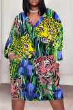 Green Casual Street Animal Print Pocket Contrast V Neck Printed Plus Size Dresses