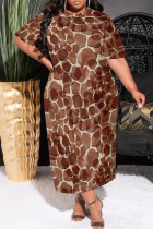 Brown Casual Geometric Print Stripe Gradient O Neck Printed Plus Size Dresses