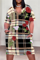 Black Gold Casual Plaid Stripe Chain print Pocket Contrast V Neck Printed Plus Size Dresses