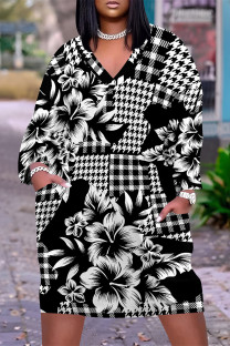 Black And White Street Plaid Flowers Pocket Contrast V Neck Printed Plus Size Dresses