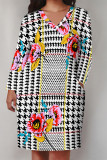 Pink Casual Plaid Floral Print Pocket Contrast V Neck Printed Plus Size Dresses
