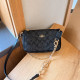 Black Casual Letters Patchwork Chains Zipper Bags