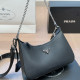 Black Casual Solid Color Patchwork Chains Zipper Bags