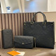 Black Casual Letters Patchwork Chains Embossed Bags