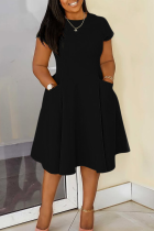 Black Casual Solid Color Pocket O Neck Long Plus Size Dresses