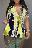 Khaki Casual Geometric Print Contrast V Neck T-Shirts