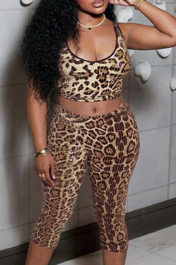 Brown Sexy Leopard Print Sequins Halter Sleeveless Two Pieces