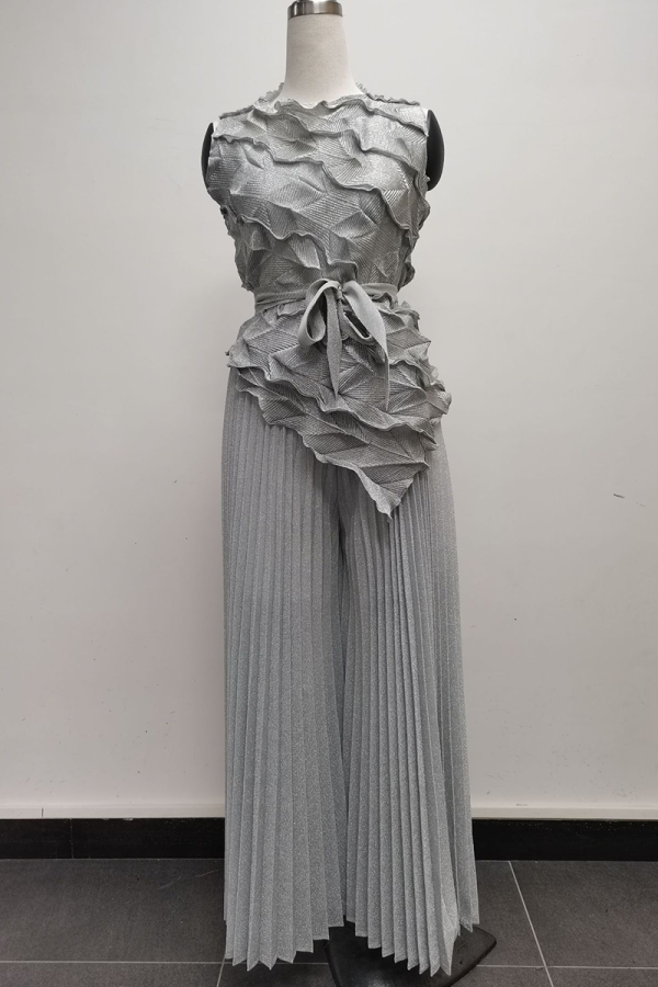 Silver Elegant Solid Color Pleated Irregular Hem O Neck Sleeveless Two Pieces