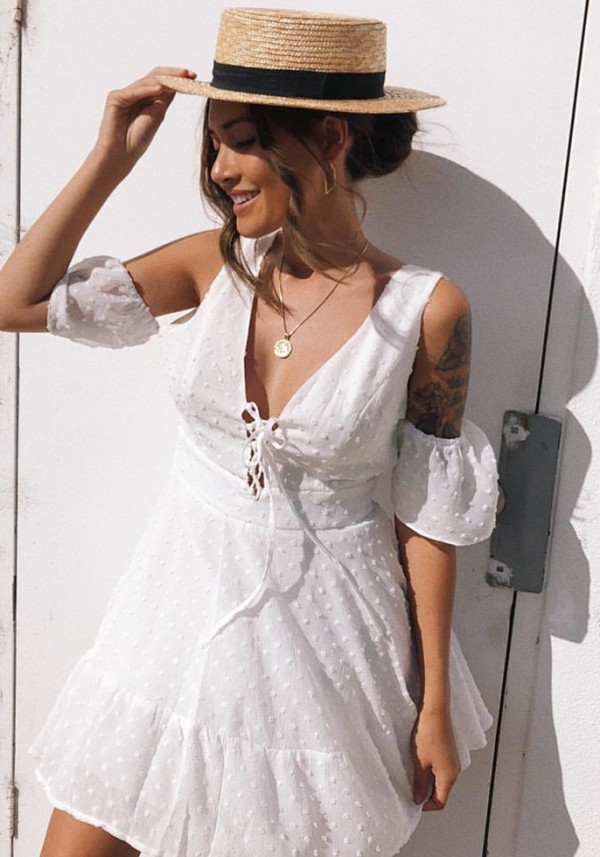 White Brief Cute V-Neck Short Sleeve Loose skirt Club Dresses