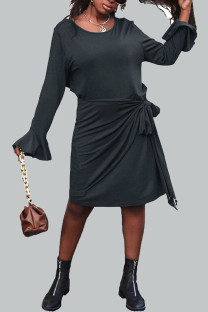 Black Elegant Solid O Neck Dresses