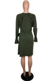 Green Elegant Solid O Neck Dresses