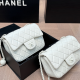 White Casual Daily Letters Chains Bags