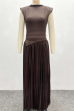Coffee Elegant Solid Color Pleated O Neck Sleeveless Two Pieces
