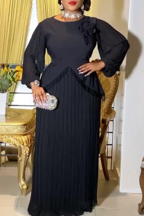 Black Elegant Fringed Trim Pleated Flower Shape O Neck Long Plus Size Dresses