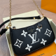 Black And White Daily Letters Zipper Bags