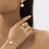 White Five Leaf Clover Metal Jewelry Set Versatile