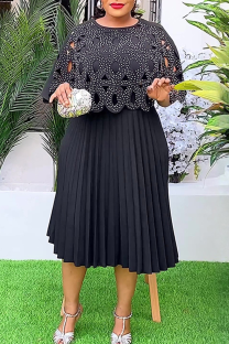 Black Elegant Solid Color Pleated O Neck Long Plus Size Dresses