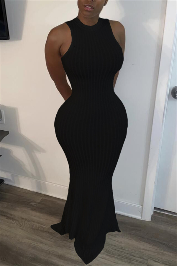 2024 Summer Elegant Lady Knitted Single Breasted Long Dresses Women Solid Sleeveless O Neck Button Bodycon Party Female Vestidos