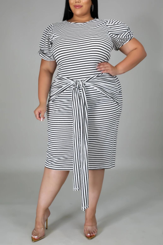 Black Fashion Casual O Neck Short Sleeve Regular Sleeve Striped Short Sleeve Dress Plus Size