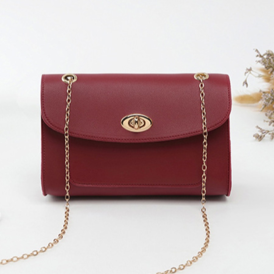 

Wine Red Fashion Casual Solid Chain Strap Crossbody Bag