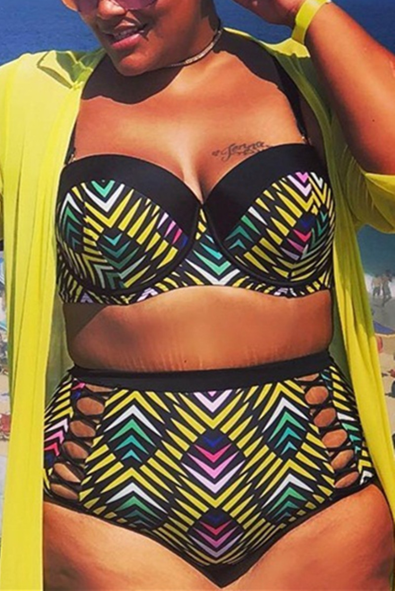 

Multicolor Sexy Plus Size Printed Swimsuit Set