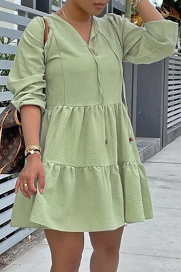 Green Casual Solid Flounce V Neck Cake Skirt Dresses