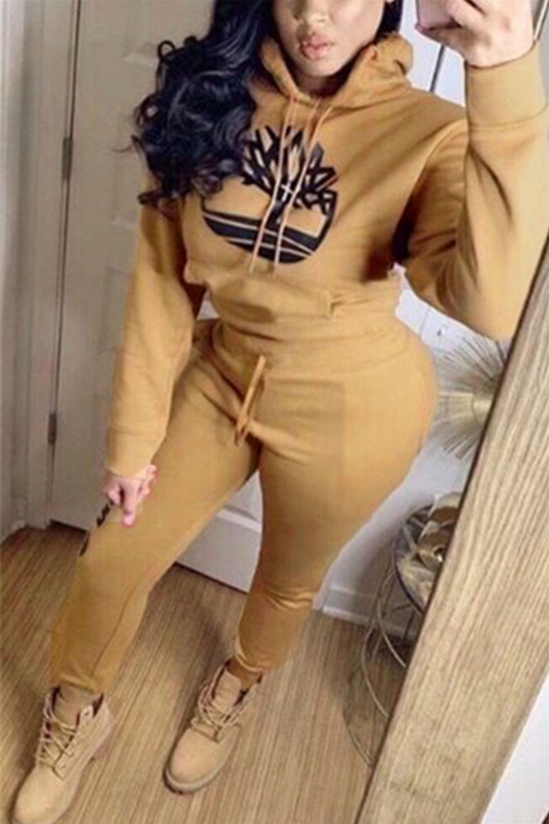 

Khaki Fashion Casual Long Sleeve Two-Piece Suit