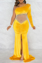 Yellow Fashion Sexy Patchwork Hot Drilling See-through Slit Oblique Collar Evening Dress