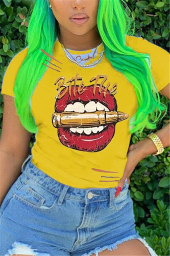 Yellow Fashion Casual Lips Printed T-shirt