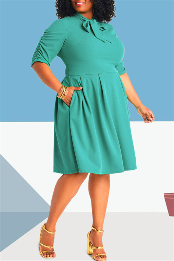 Light Green Fashion Casual Solid With Bow O Neck Plus Size Dresses