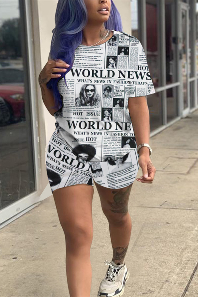 

White Fashion Casual Newspaper Printing Two-Piece Set