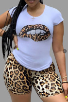 Khaki Fashion Casual Leopard Lips Printed Basic O Neck Plus Size Two Pieces