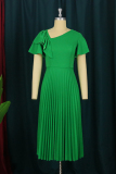 Green Fashion Casual Solid Patchwork Oblique Collar Pleated Plus Size Dresses