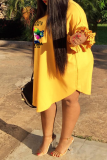 Yellow Fashion Lips Printed Flounce O Neck Straight Plus Size Dresses