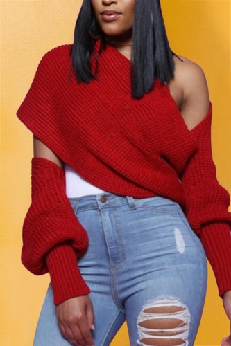 Red Stylish V-Neck Strapless Sweater