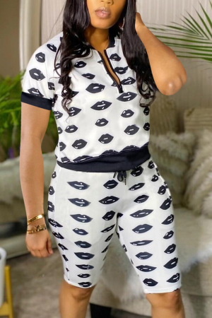 White Fashion Casual Printed Short Sleeve Shorts Set