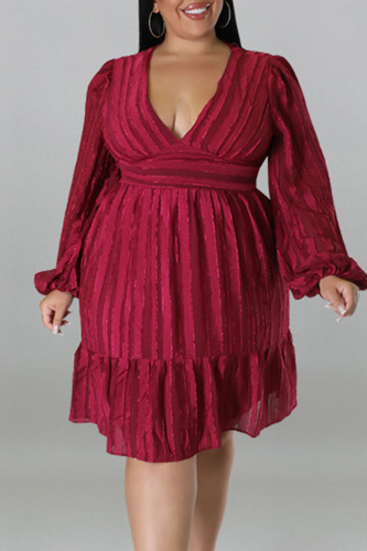 Deep Red Casual Solid Patchwork Fold V Neck Straight Dresses