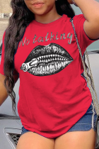 Red Casual Street Lips Printed Patchwork Letter O Neck T-Shirts