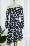 Black And White Casual Print Patchwork Asymmetrical Oblique Collar Irregular Dress Dresses