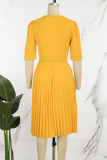 Yellow Casual Solid Patchwork O Neck Pleated Dresses