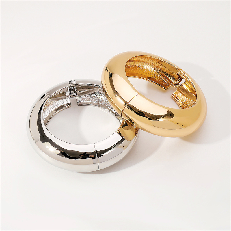 City Girl Round Bracelet