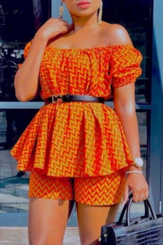 Casual Wave Print Off Shoulder Short Sleeve Pleated Hem Blouse And Shorts Two Pieces Shorts Sets
