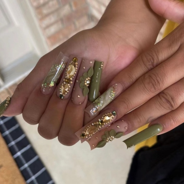Casual Flowers Rhinestone Decor Square French Press On Nail Art Tips