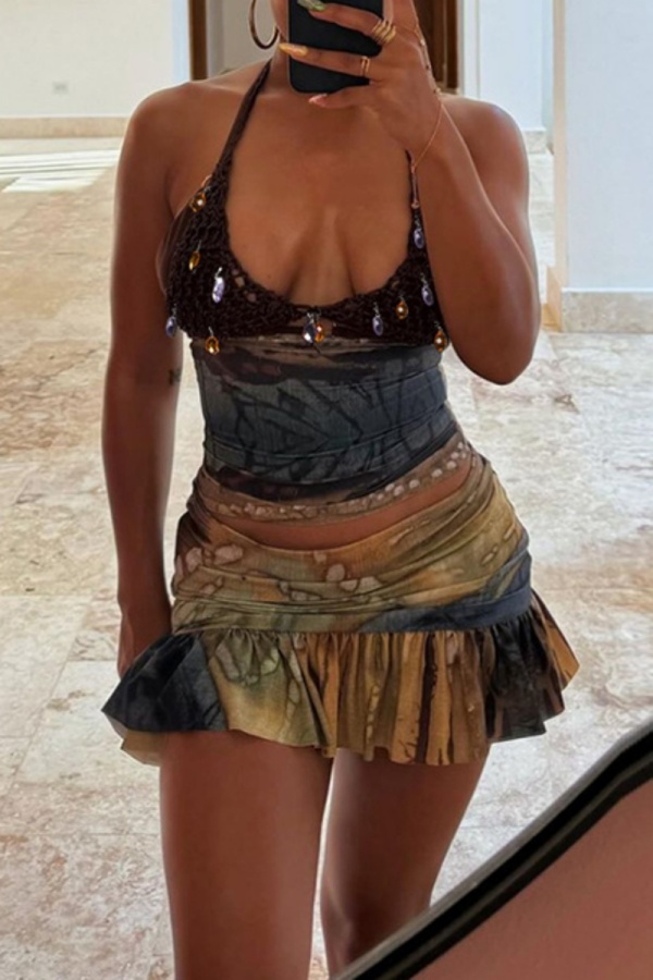 Sexy Hot Drill Graphcis Print Backless Sleeveless Belted Crochet Halter Crop Tops And Ruffle Hem Mini Skirts Vacation Two Pieces Dress Sets