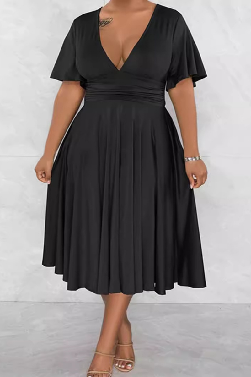 Plus Black Pleated Pocket Solid Tie Midi Dress