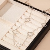 Silver Casual Vacation Cut Out Clover Flower Shaped Pendent Chain Necklaces