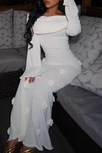 White 3D Flowers Decor Off Shoulder Long Sleeve Long Formal Evening Party Prom Knitted Sweater Maxi Dresses