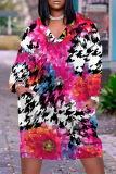 Black White Flowers Plaid Print  V Neck Short Sleeve Casual Vacation Loose Pockets Plus Size Midi T-Shirt Dress