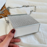 White Casual Zipper Chain Shoulder Bag