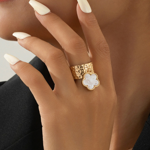 Glod Five Leaf Flowers Rings